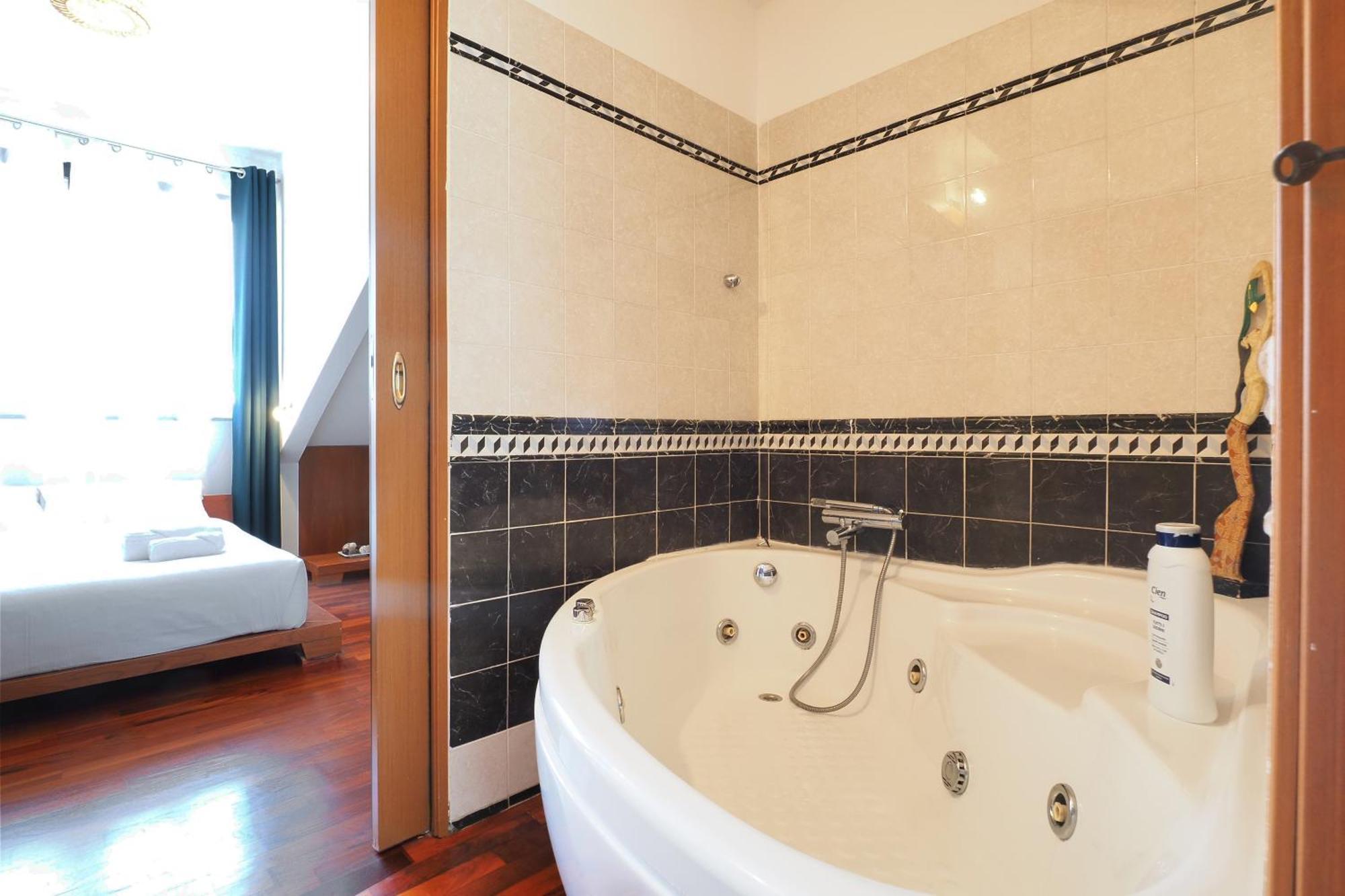 Ferienwohnung Primopiano - Savona 1 Mailand Exterior foto